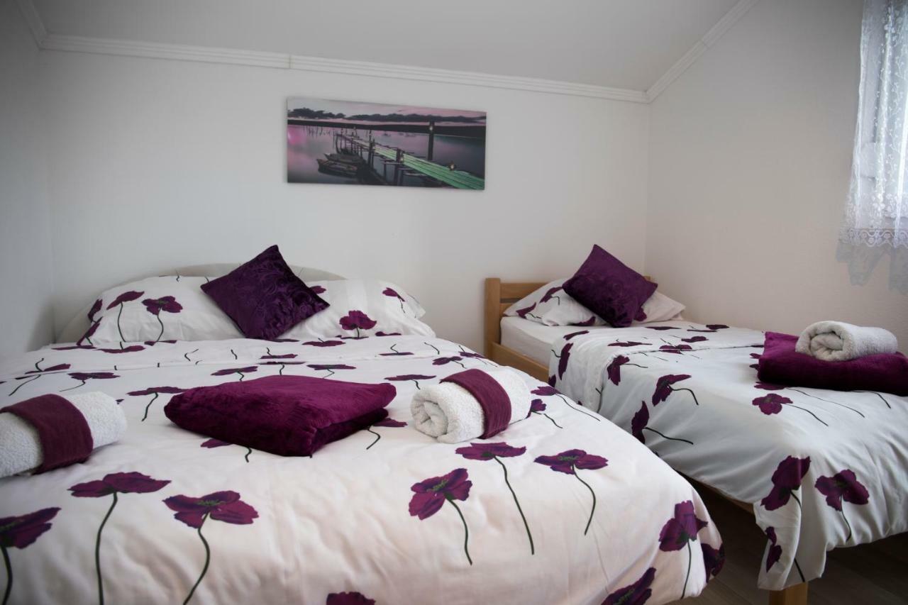 Relax Guest House Благай Экстерьер фото